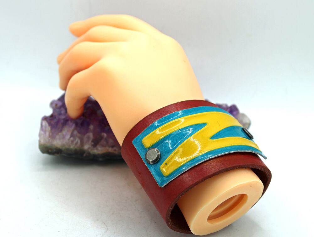 Vintage Leather Snap On Enamel Z Bracelet